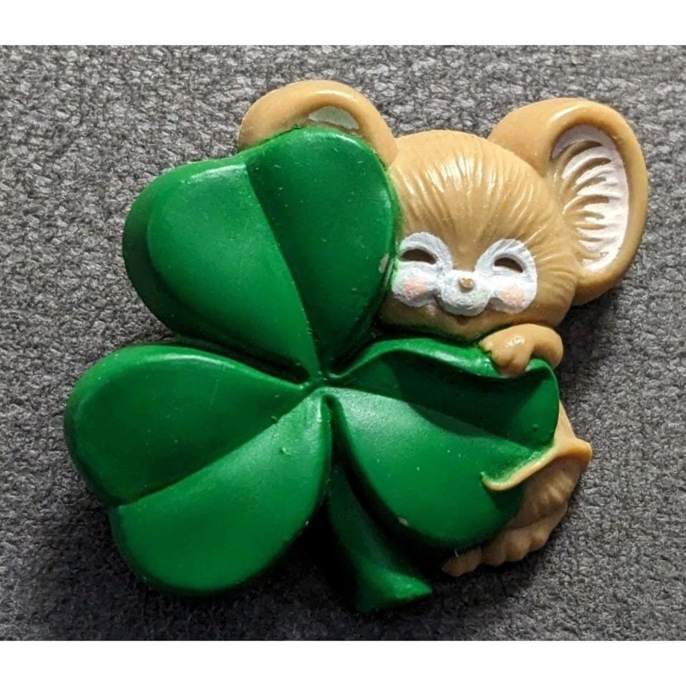 Vintage Hallmark Mouse & Shamrock Pin St Patrick's Day 1983 Irish